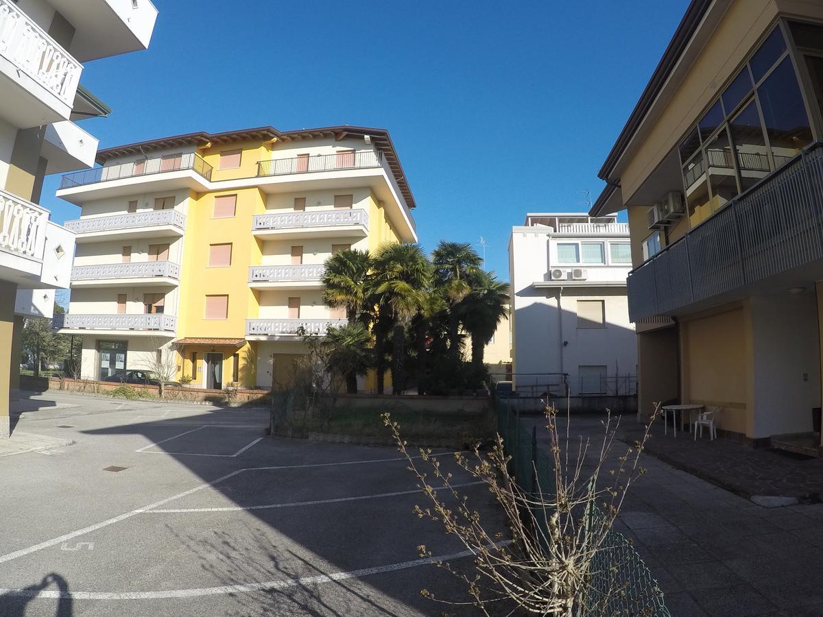 Residence Caorle Apartments - Agenzia Cocal ภายนอก รูปภาพ